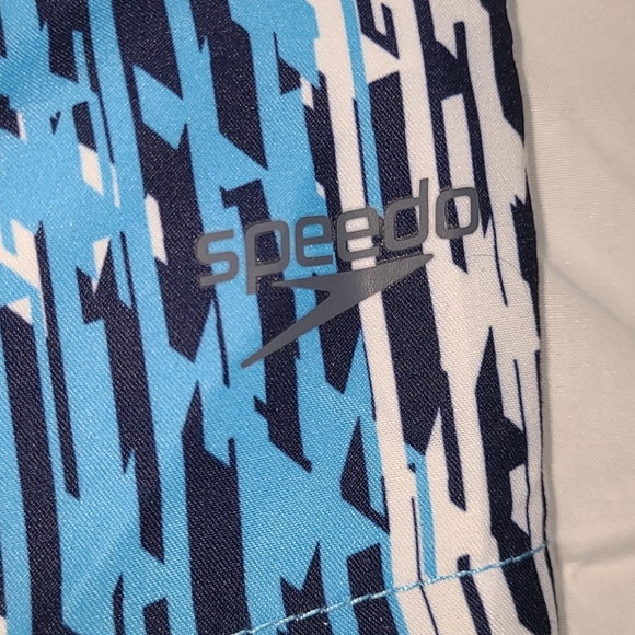 Speedo red white blue board volley shorts - Picture 10 of 16